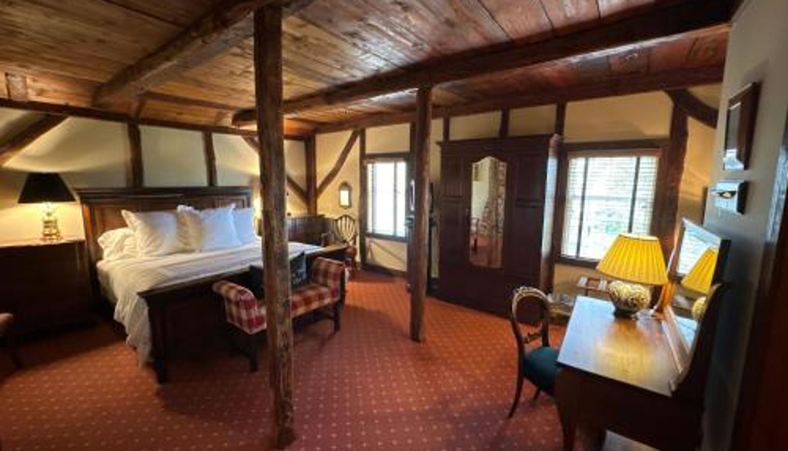 Chambre - The 1708 House