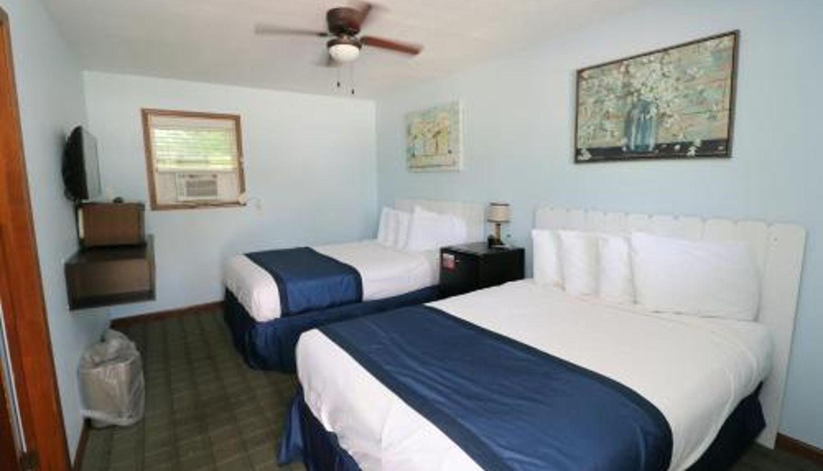 Room - Bird's Nest Resort