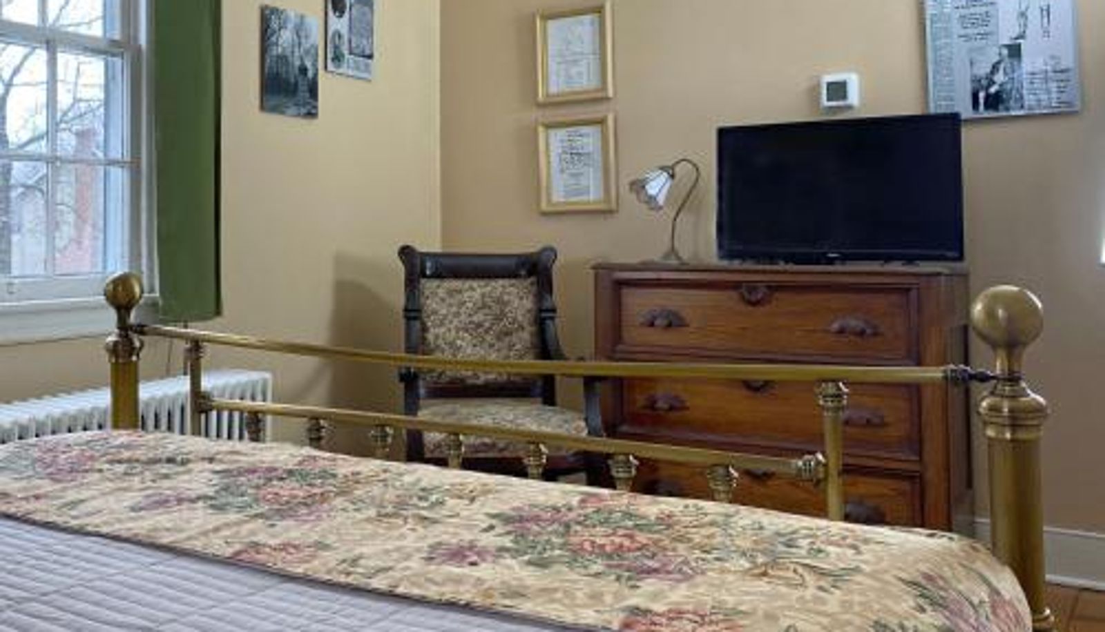 Zimmer - Lightner Farmhouse B&B