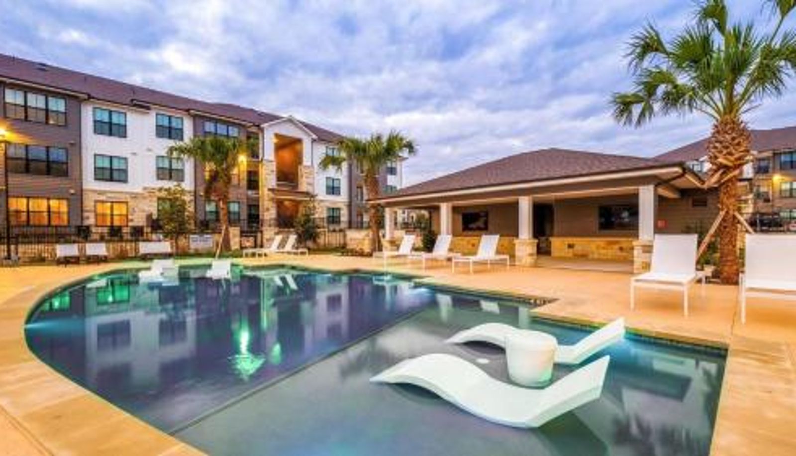 Appartement - Landing Spectacular 1BD Pool Courtyard