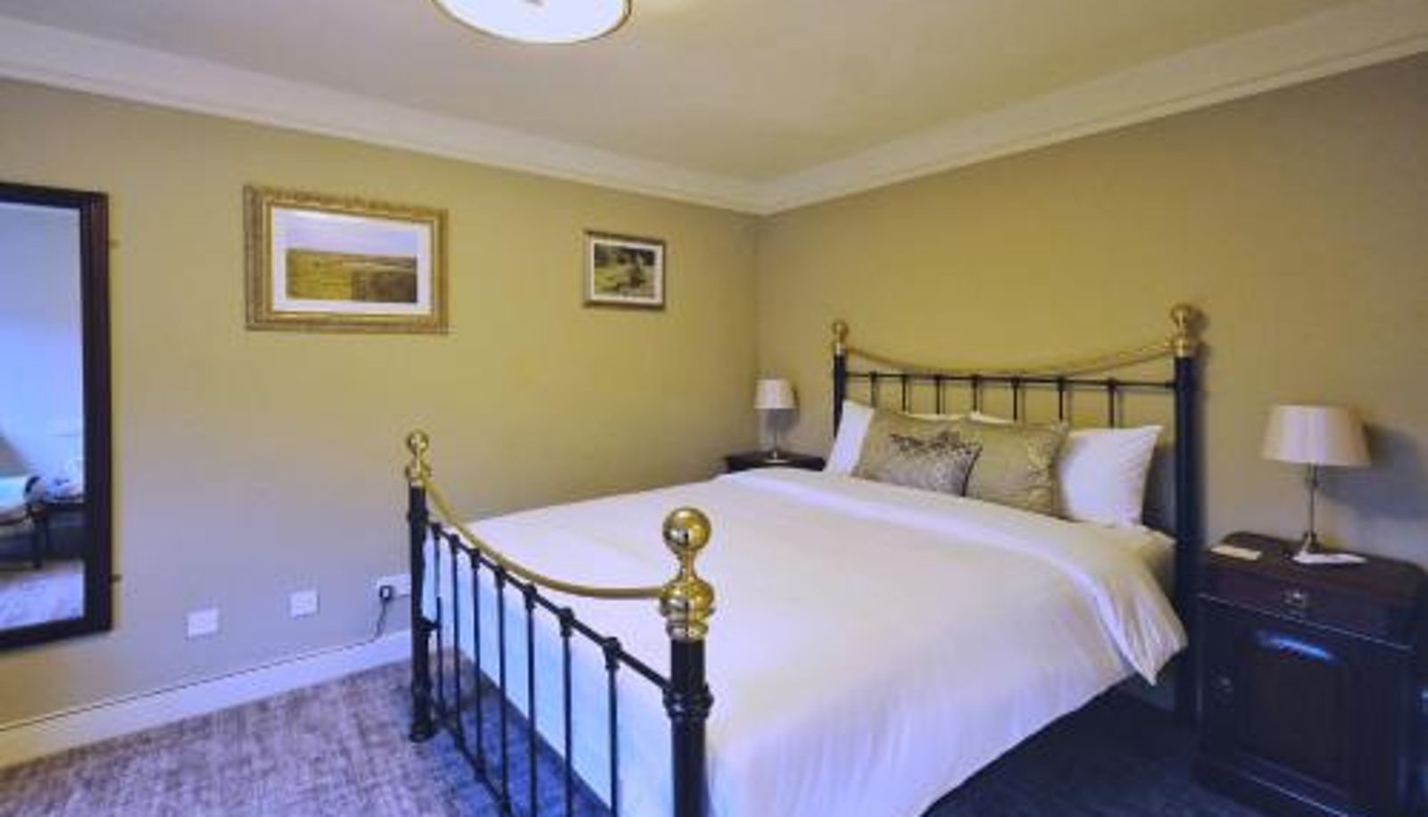Kamer - The Greyhound Inn