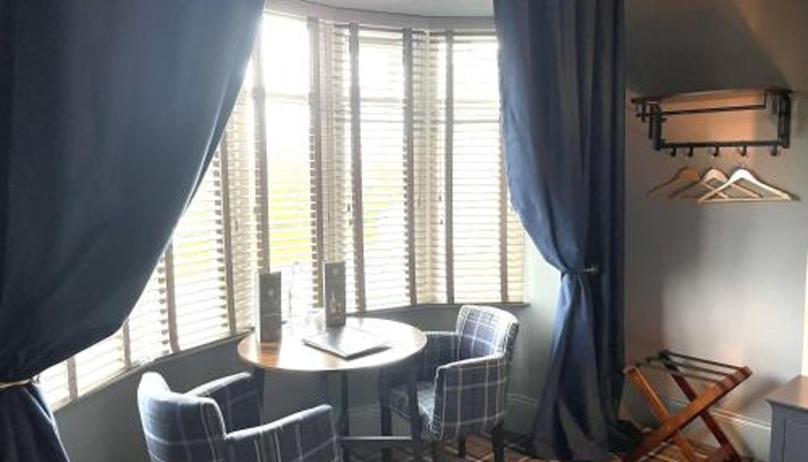 Room - The Ivy Tree