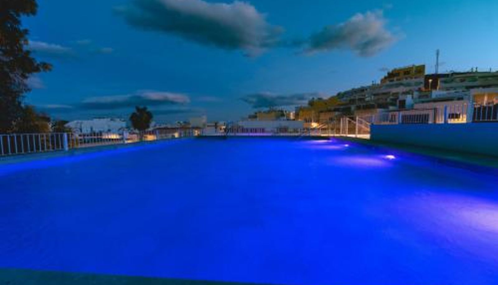 Suite - HOTEL ALOVE