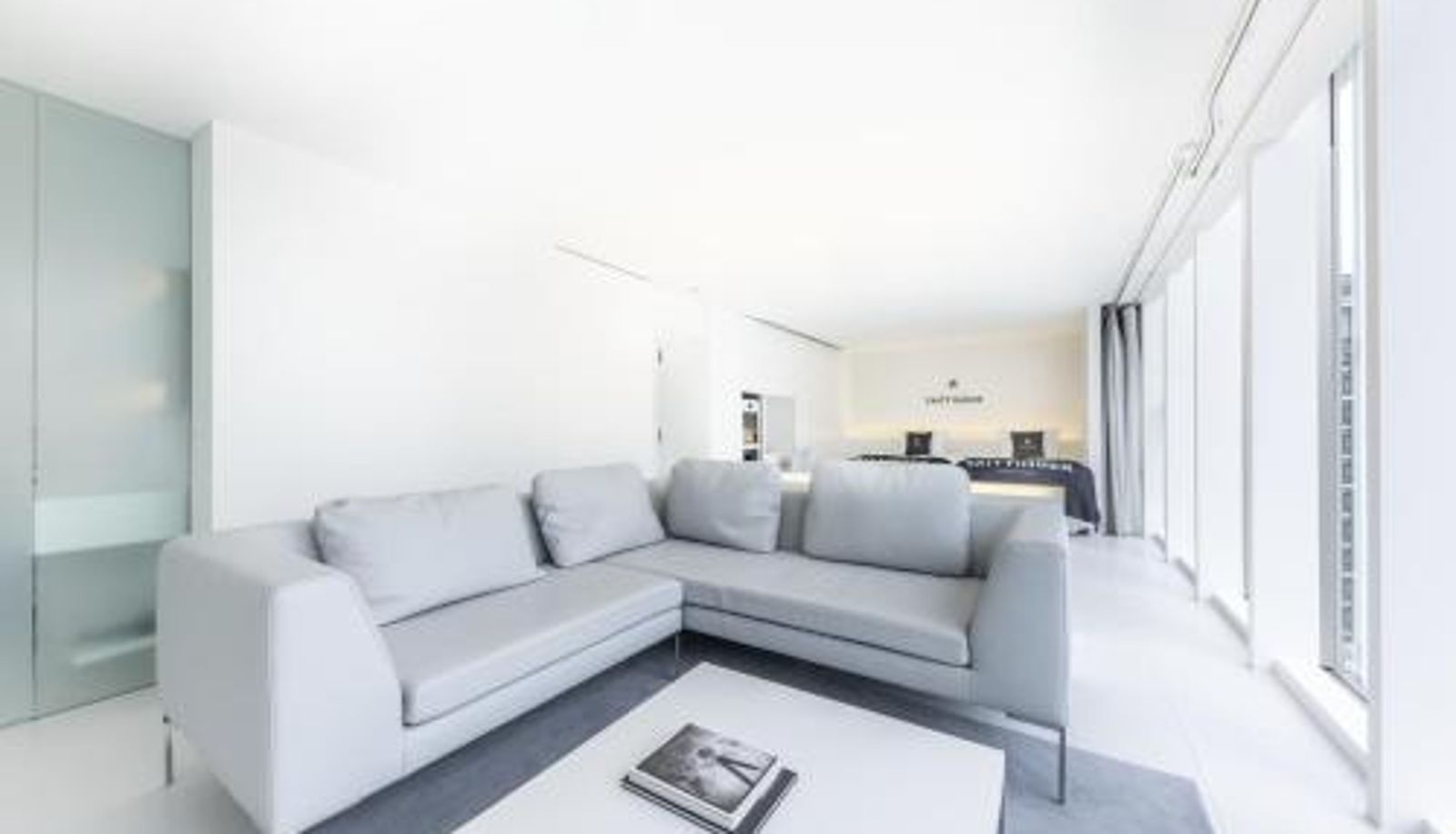 Kamer - CUVEE J2 HOTEL OSAKA by Onko Chishin
