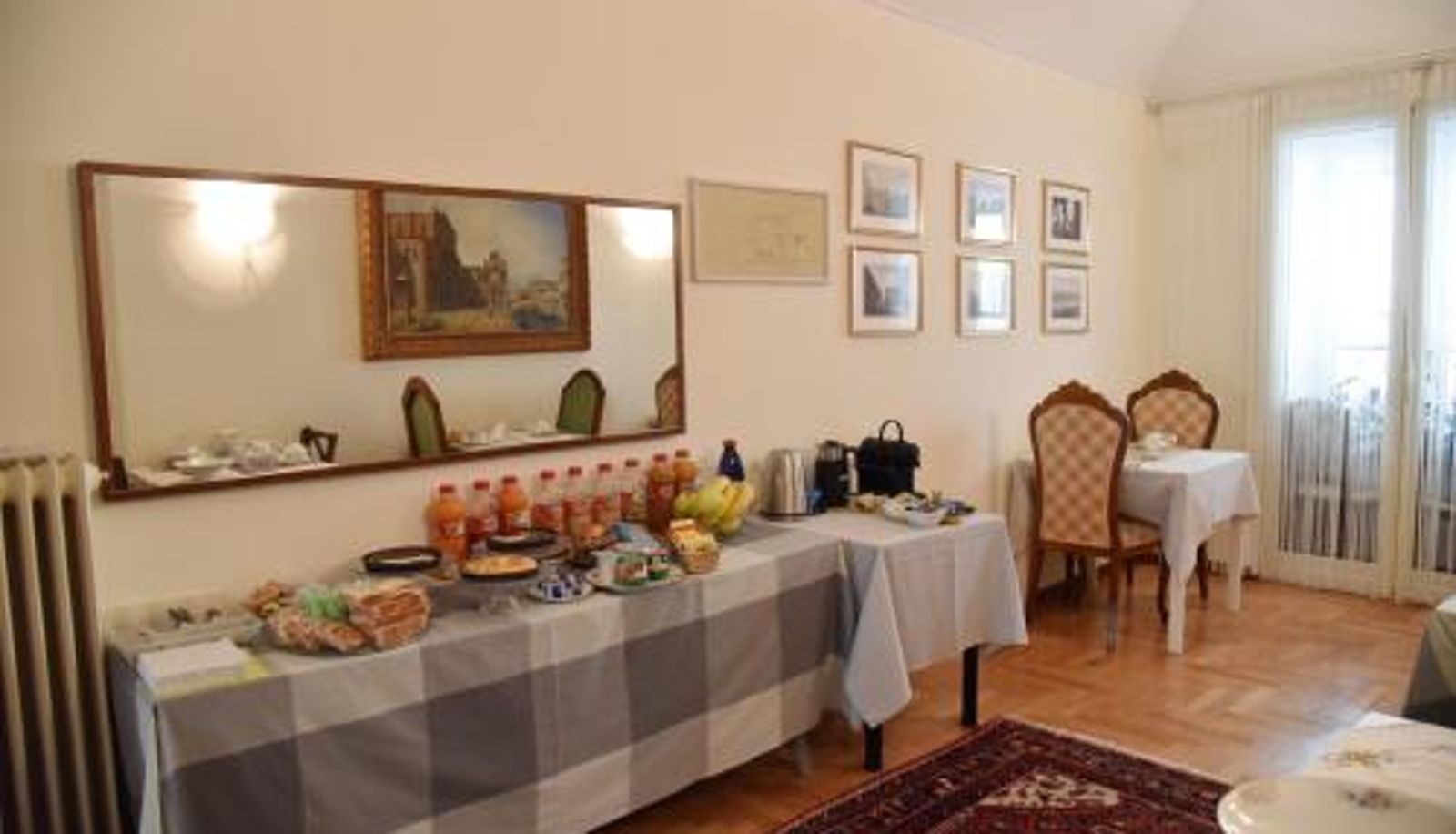 Frühstücksraum innerhalb des Restaurants - B&B Carlo Alberto