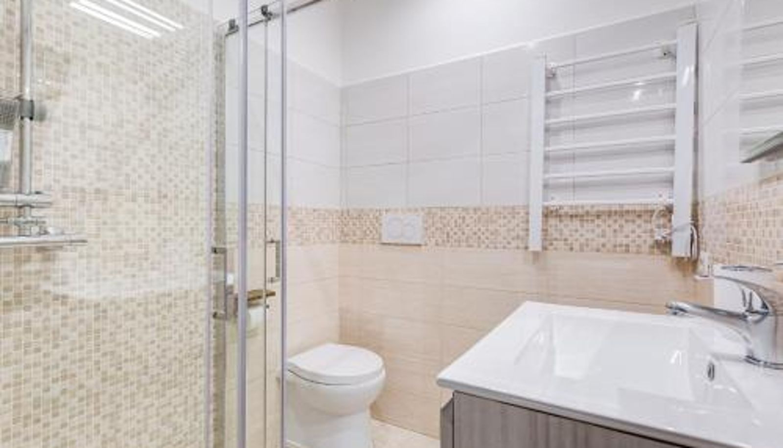 Bathroom - Saint Peter Elegance Suite