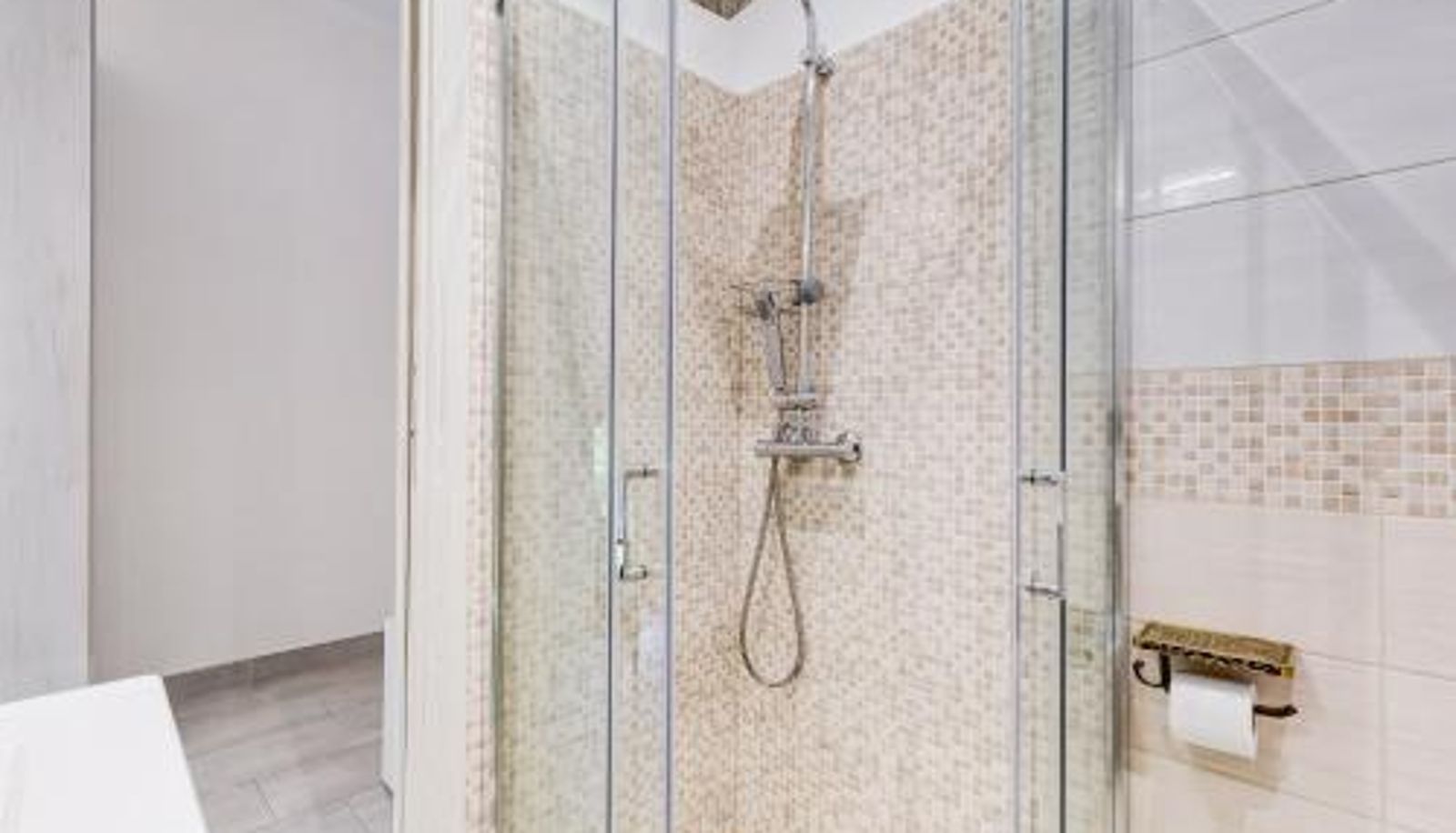 Bathroom - Saint Peter Elegance Suite