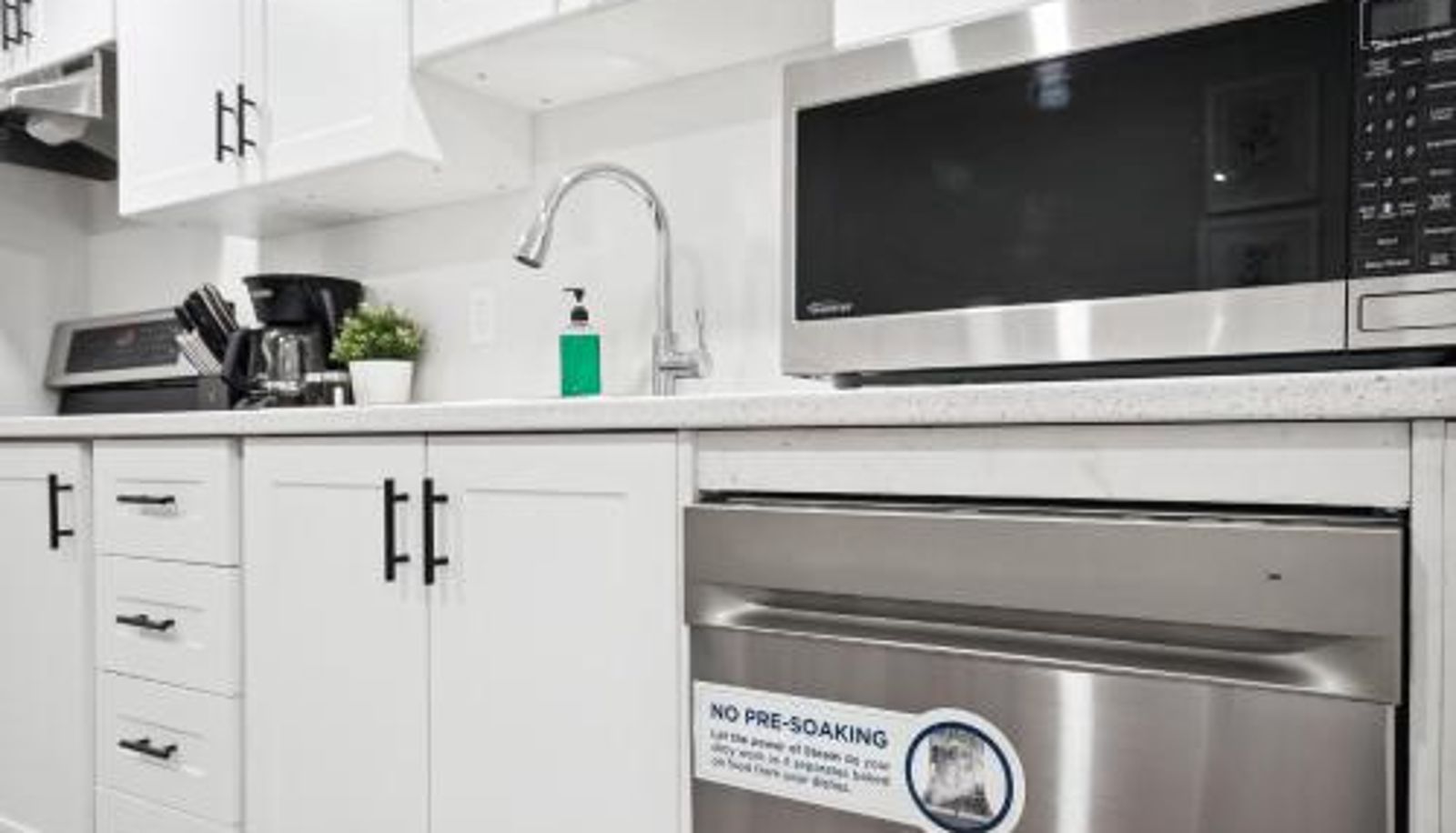Apartment - 1Bath with free washer and dryer  On 2Br Haven Suite in London
