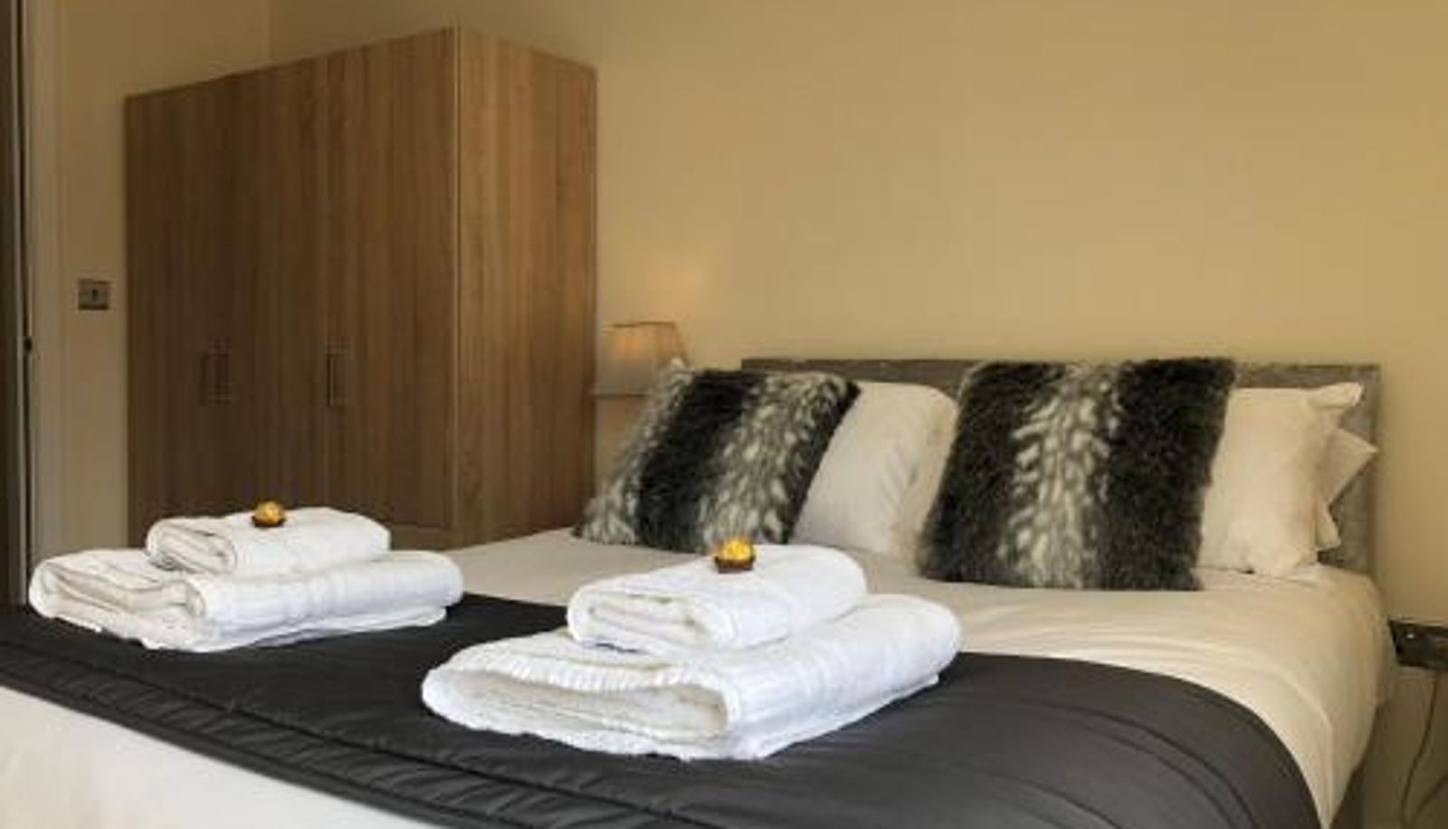 Chambre - Vikings Two Bedroom Apartment With Free Parking.