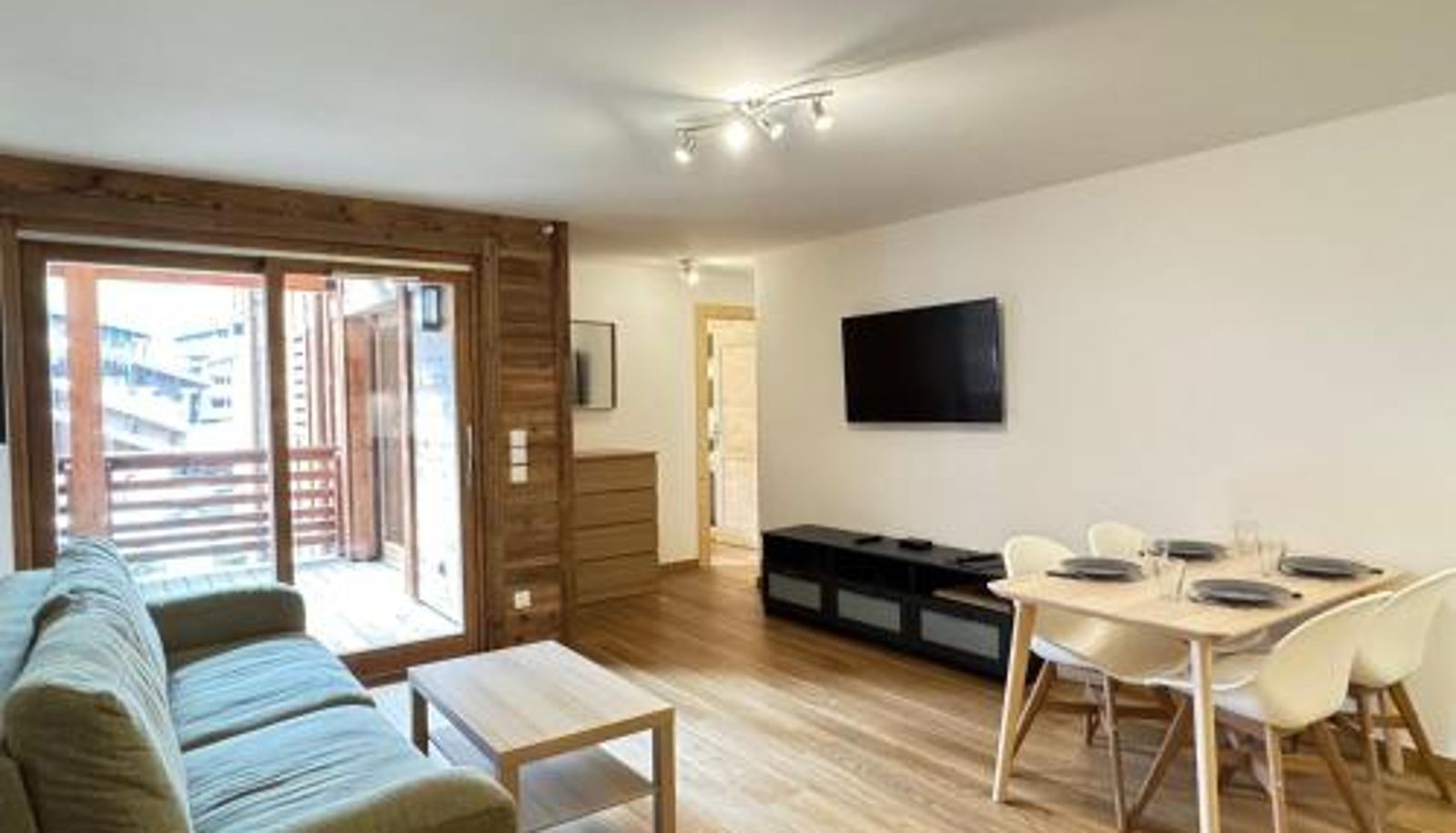 Informacje - Les Gets - Magnifique apartement dans le centre du village - FR-1-623-184