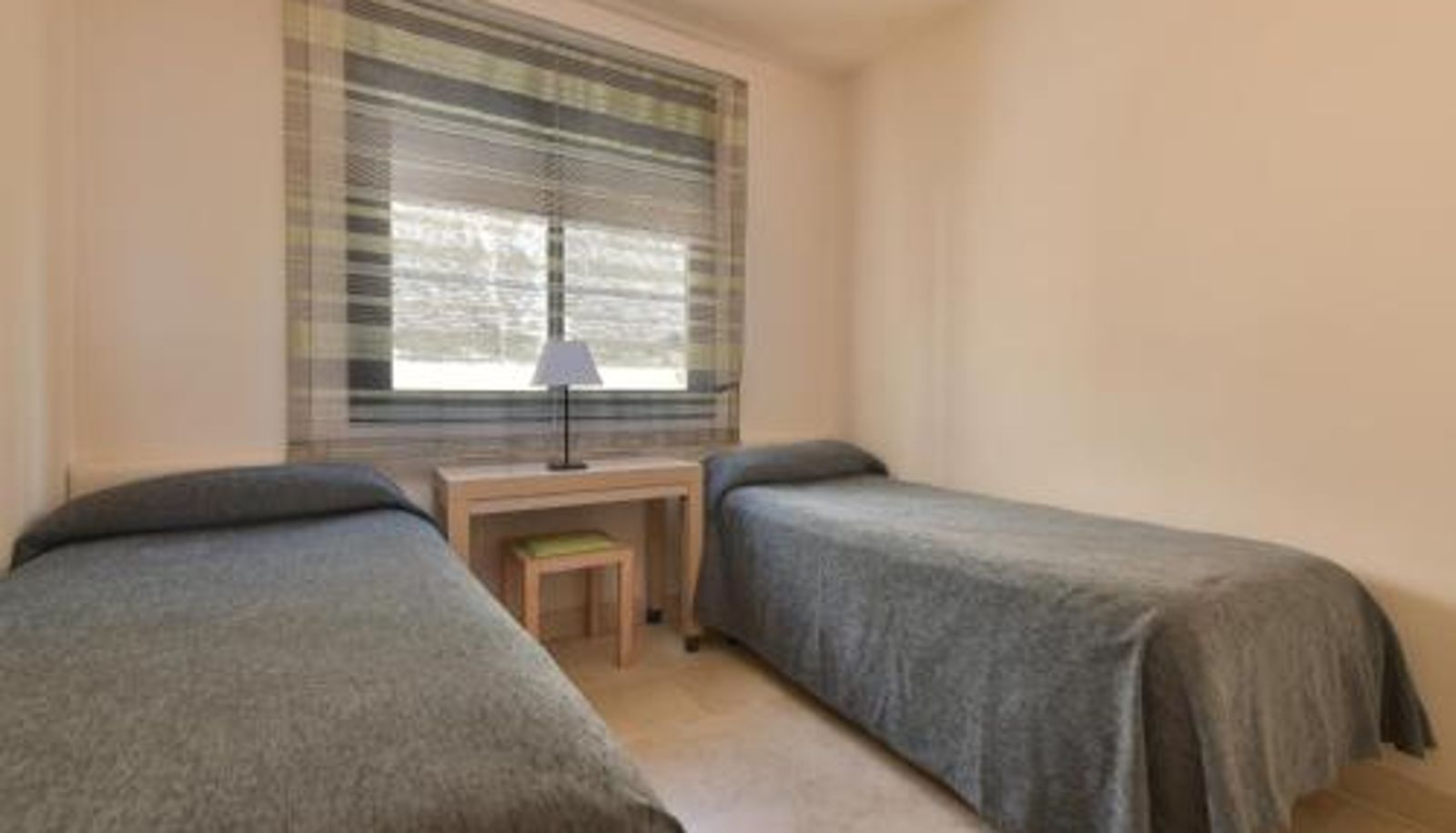 Info - Precioso apartamento de 2 dormitorios con parking & WiFi