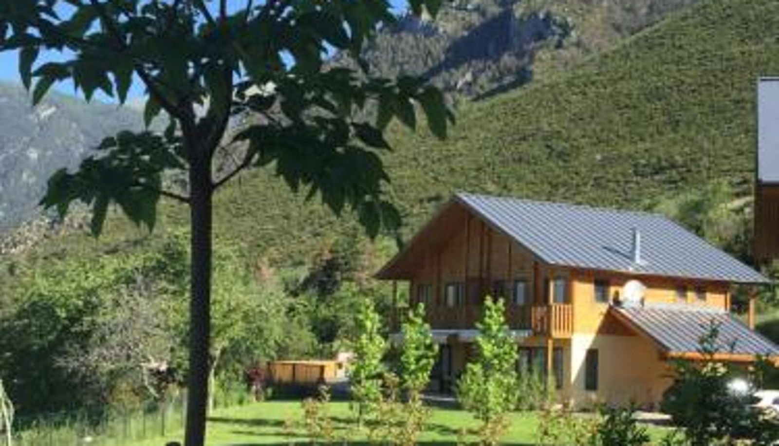 Standardzimmer - Les Chalets Fleurs de France - KOTA