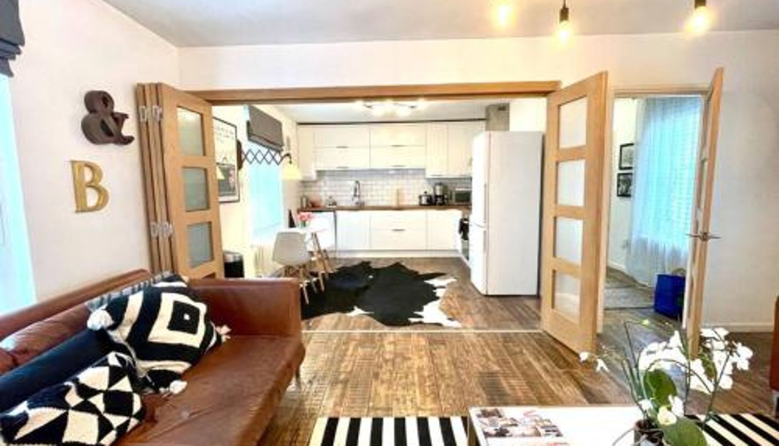 Standard room - Gorgeous 2 bedroom apartment edge of Cabot Circus