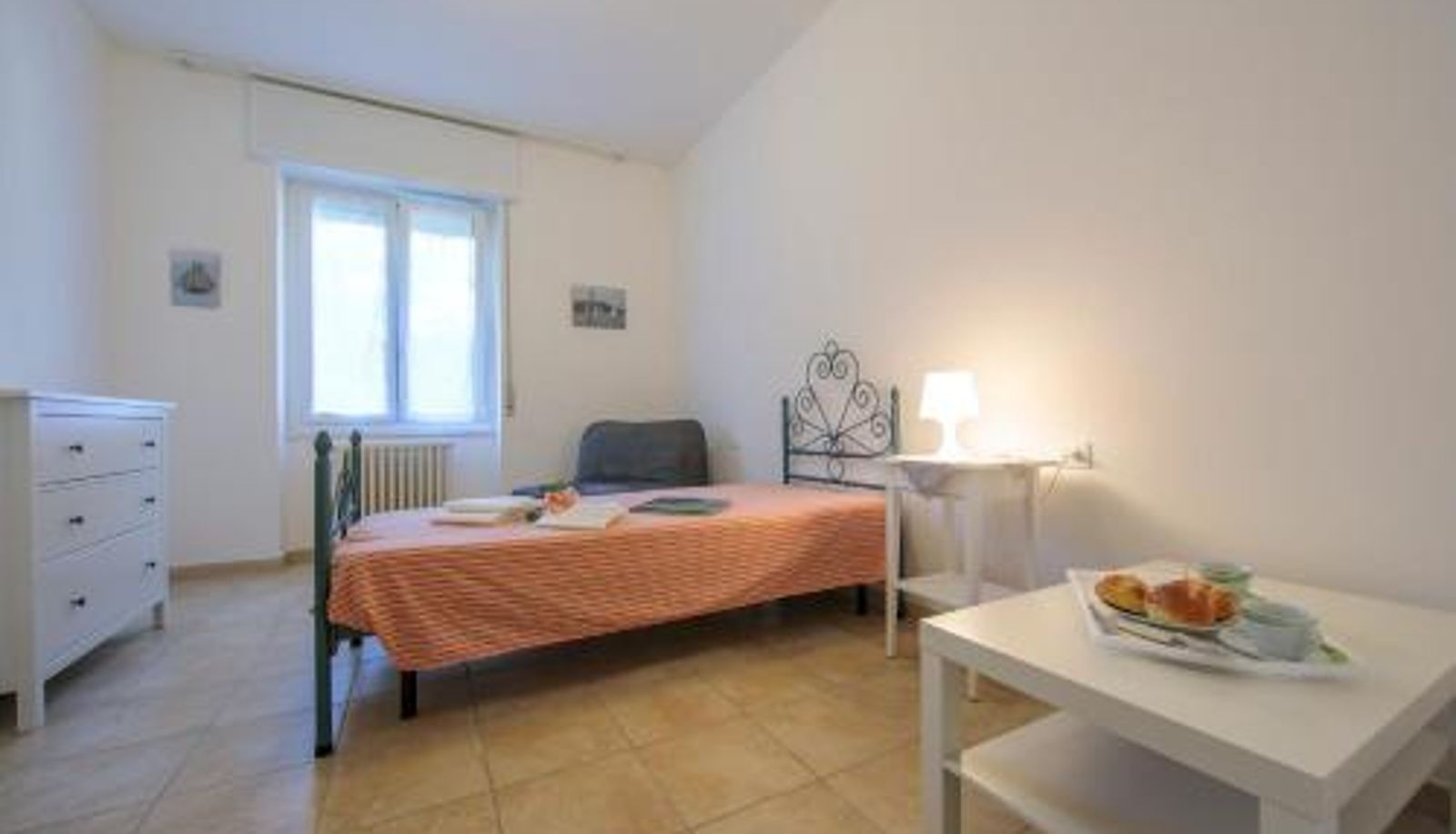 Appartement - Casa Al Caprifoglio - Ispra Apartment 600m From Beach - Happy Rentals
