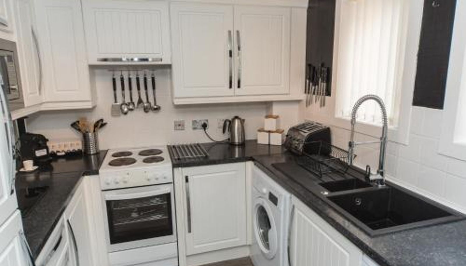 Info - Silver Key Apartments