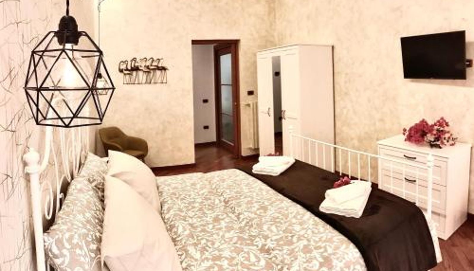 Apartment - GuestHost - Salerno Historic Center Lovely Flat