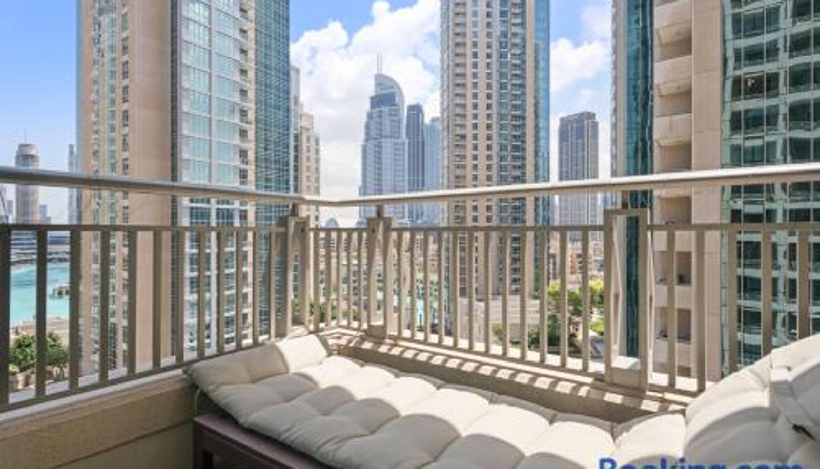 Info - Stonetree - Boulevard Central 2 - Prime Location
