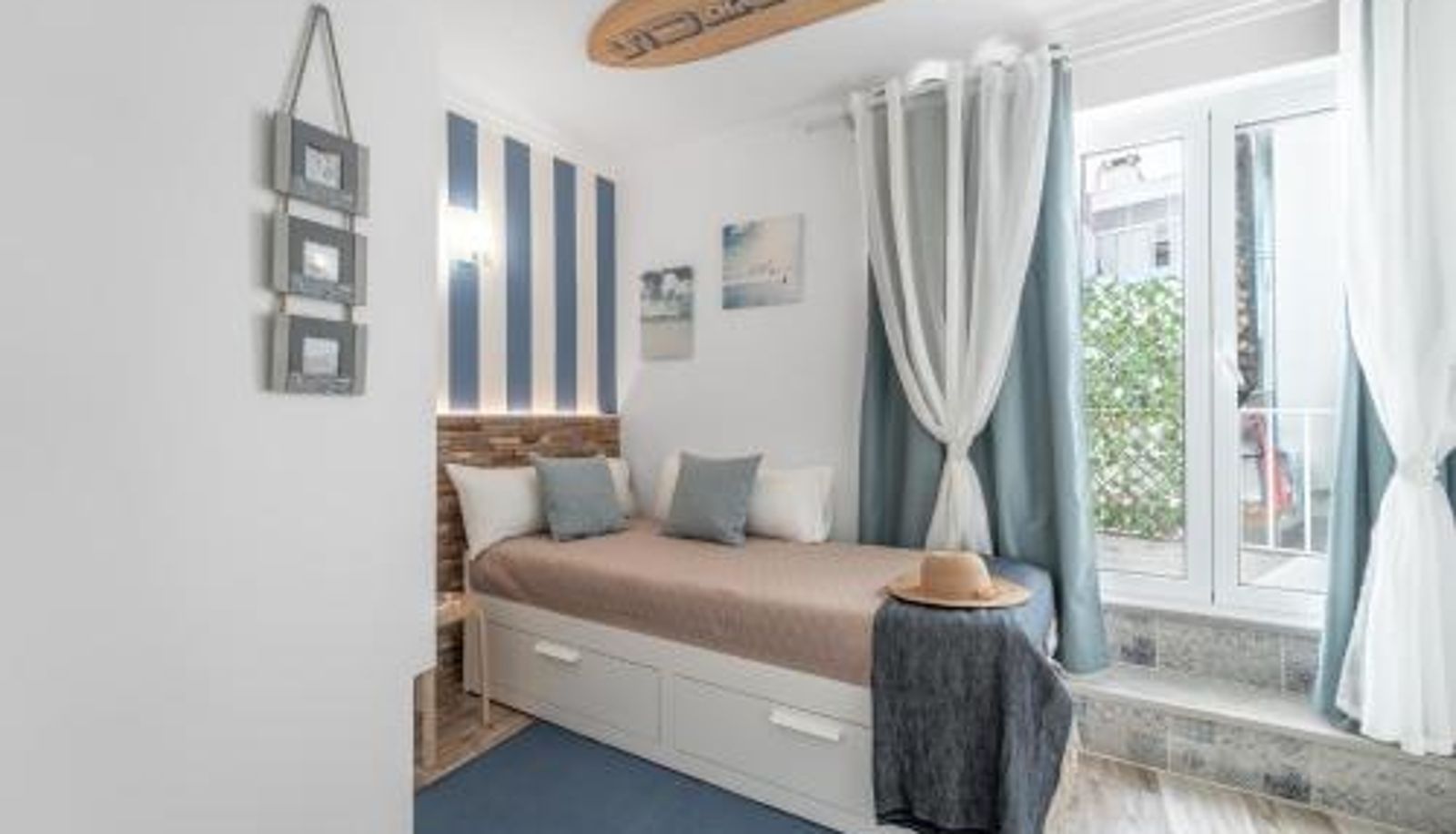 Appartement - Main Street Apartments by Raspberry Cascade