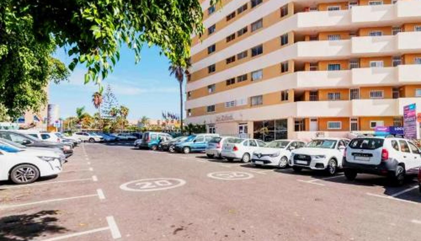 Standard room - Apartamento con piscina y aire acondicionado