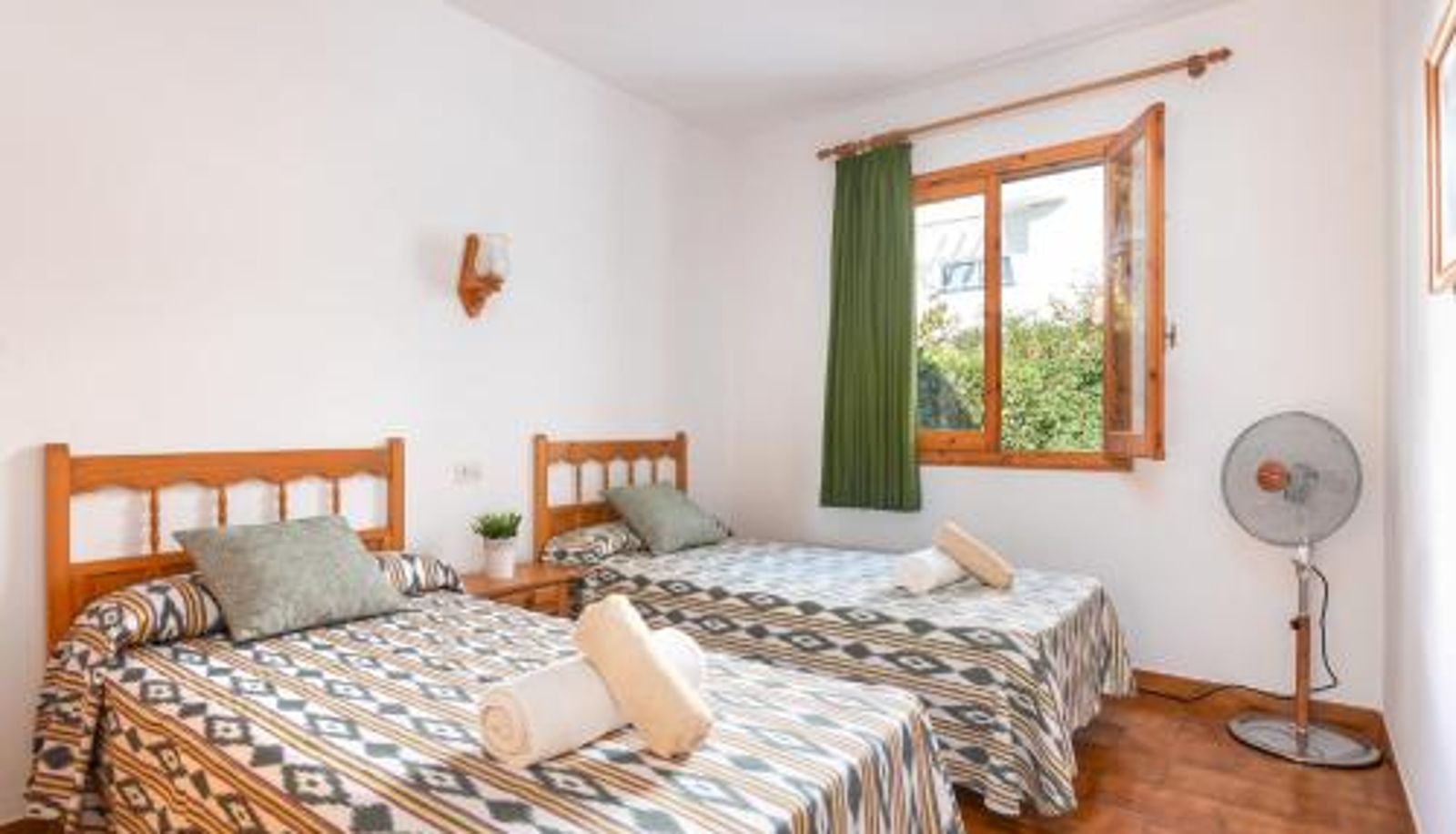 Zimmer - Cala'n Bosch  2 bedroom apartment Brisa Mar 2