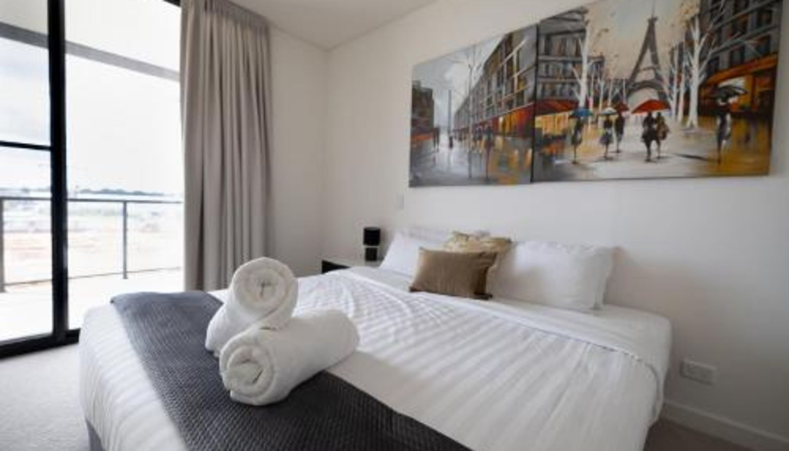 Room - Self Contained Inner City Apartment Trendy