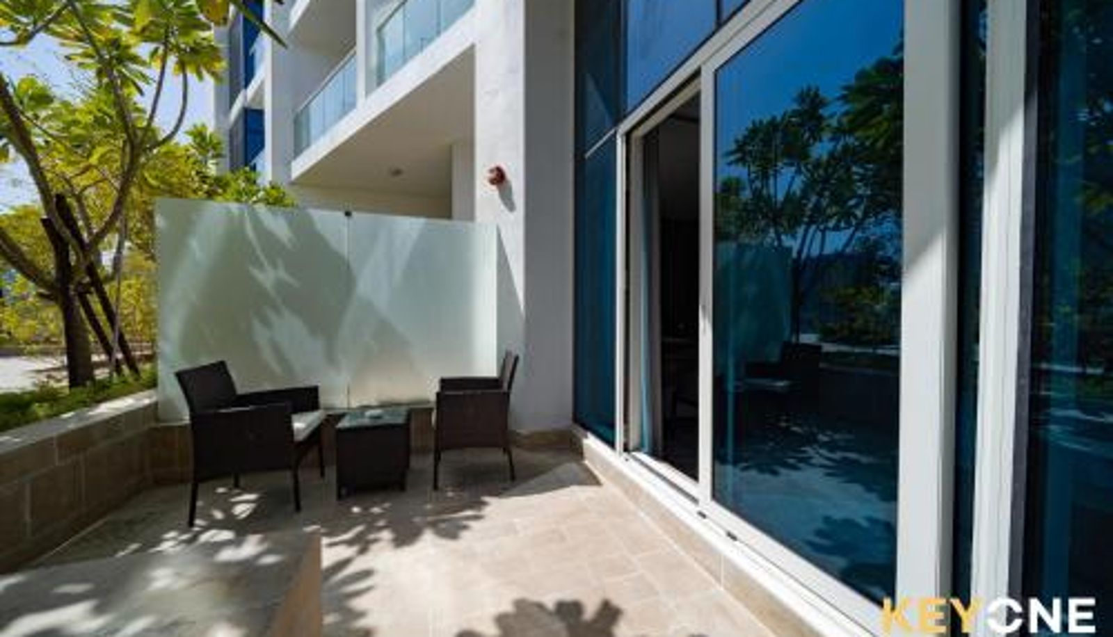 Apartment - Elegant Studio Living in Privé