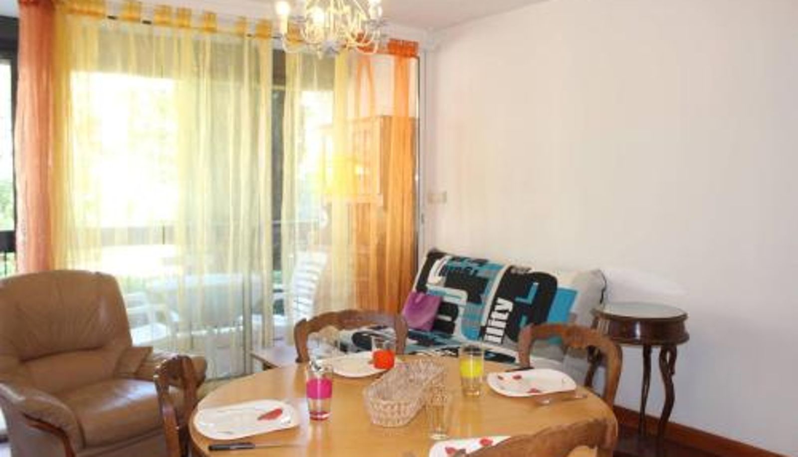 Apartment - Appartement T2 avec terrasse et parking à 400 m du Port - 4RS207