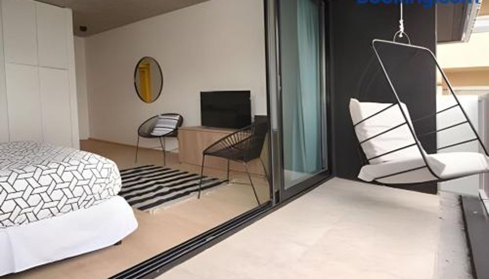 Info - Enjoy VallanHost @ Soler Art Studios -72