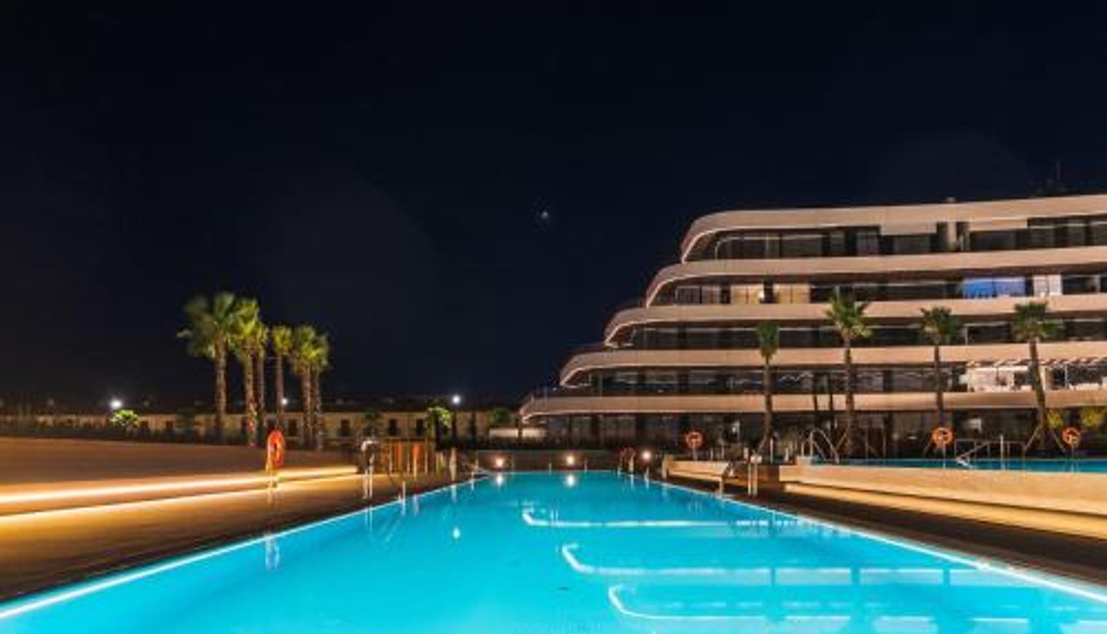 Appartement - Terrace & Beach  Gym ViVi Homes - Choco Pool