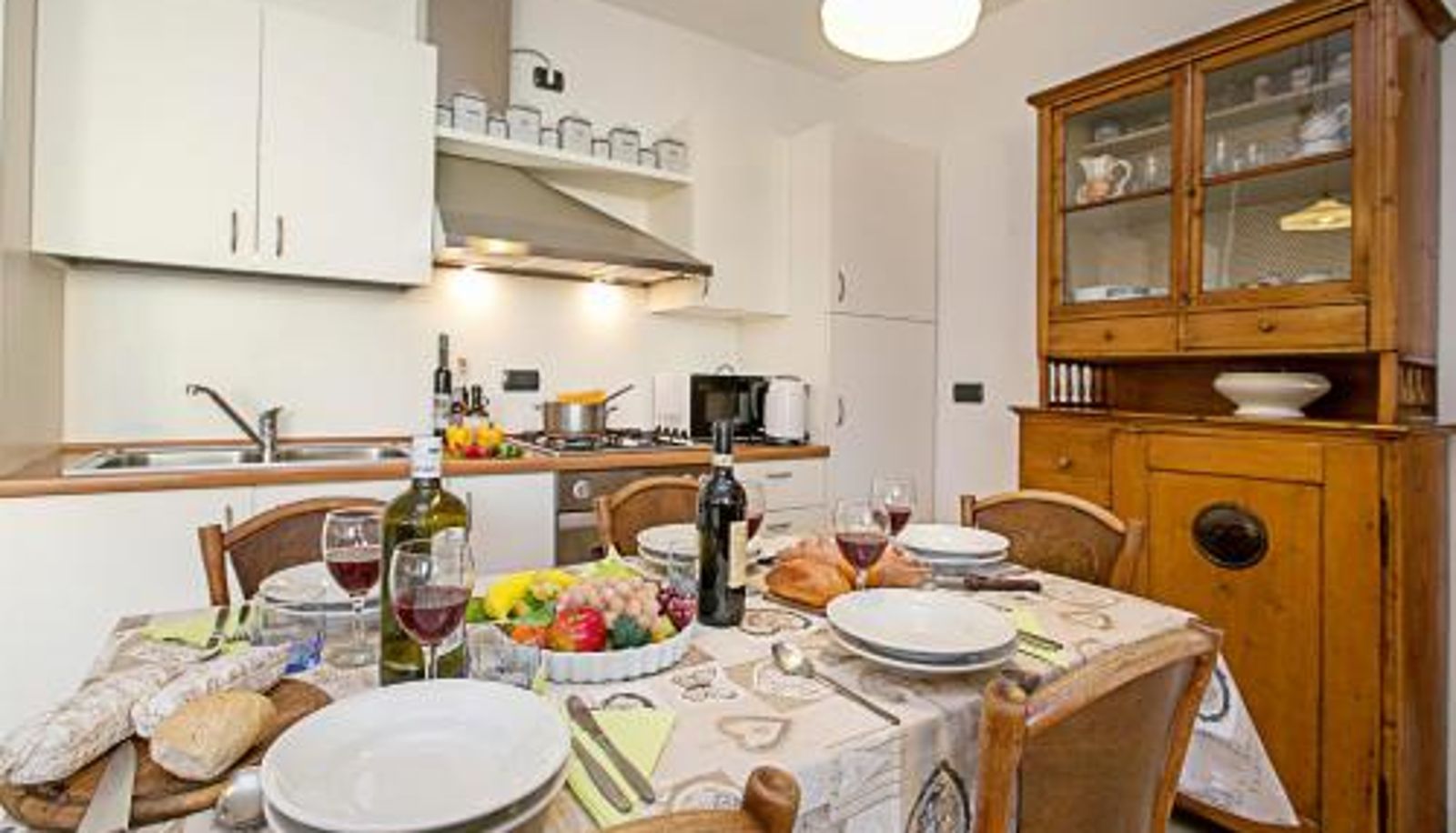 Apartment - Riva Centro Apartment in Old Town - Happy Rentals