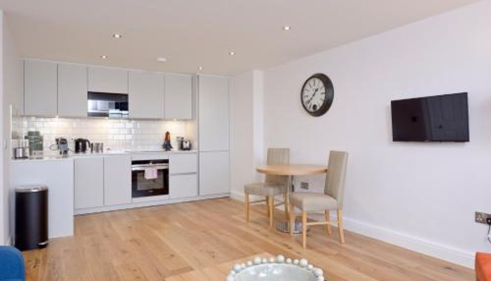 Standard room - Destiny Scotland New Town Apartments