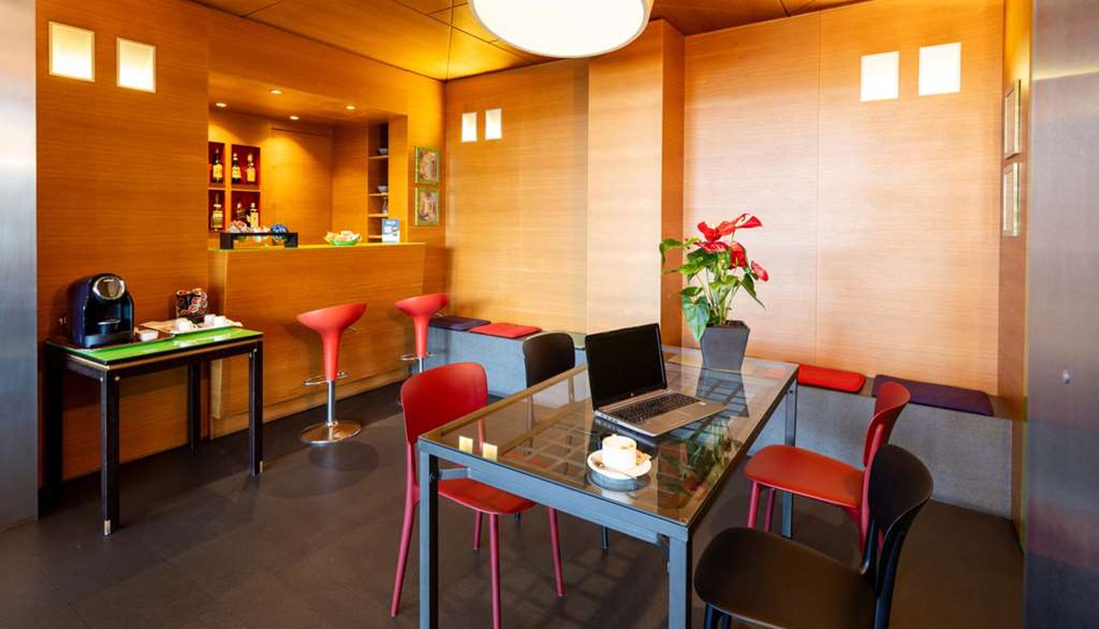 Bar - Best Western Major