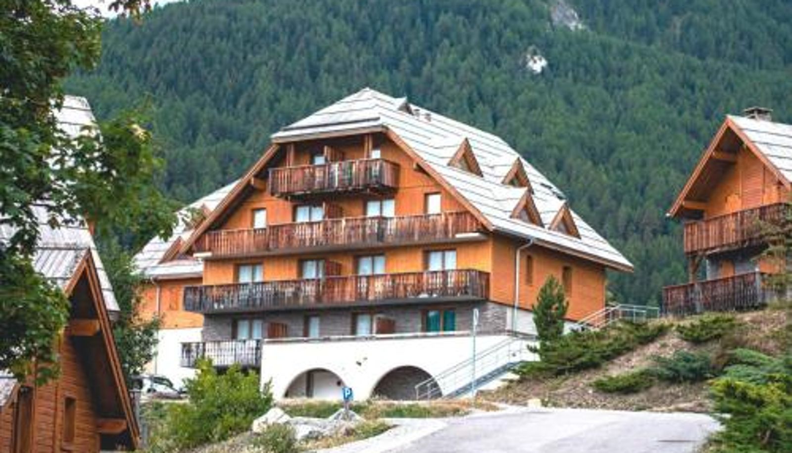Standaardkamer - Praloup 1500 - FR-1-504-368  parking inclus Studio avec balcon