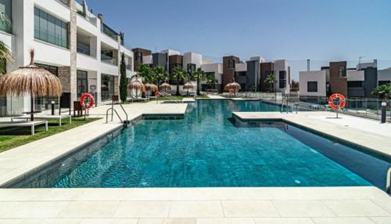 Apartment - CAH - Large terrace indoor pool and gym