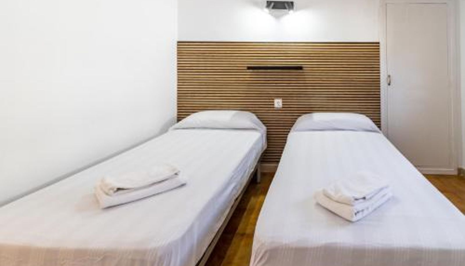 Standaardkamer - Grifeu 15 - Apartamento pequeño con patio