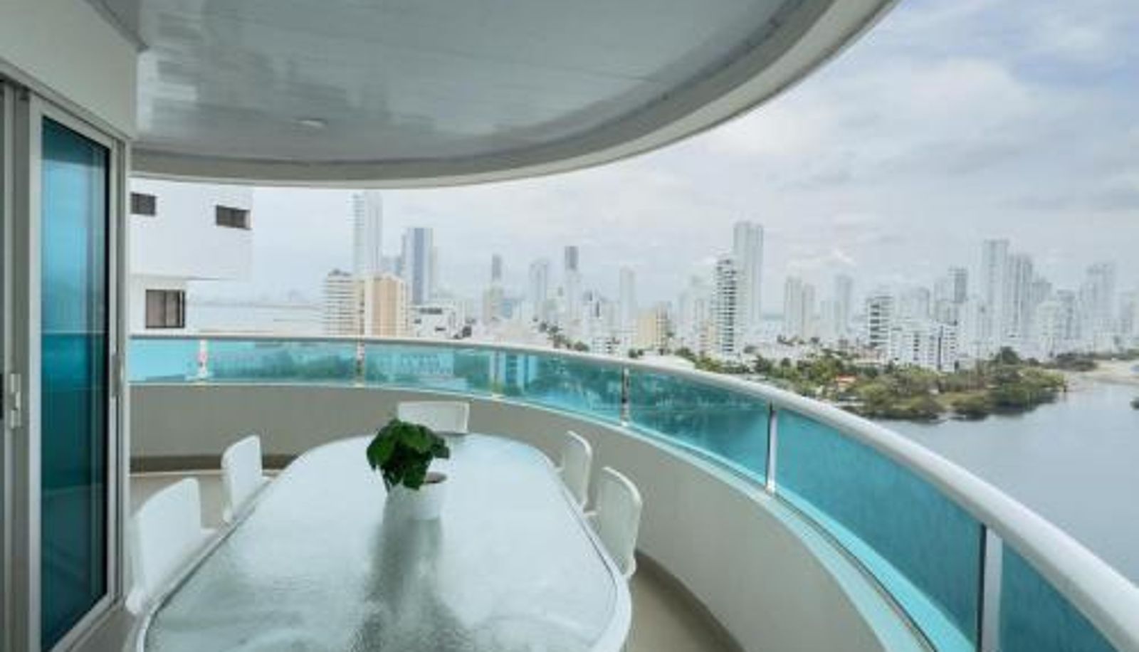 Info - Apartamento semi penhouse