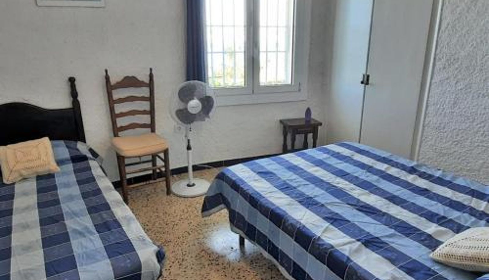 Standardzimmer - aparcamiento y mascotas permitidas - ES-170-70  barbacoa Apartamento familiar frente al mar con jardín