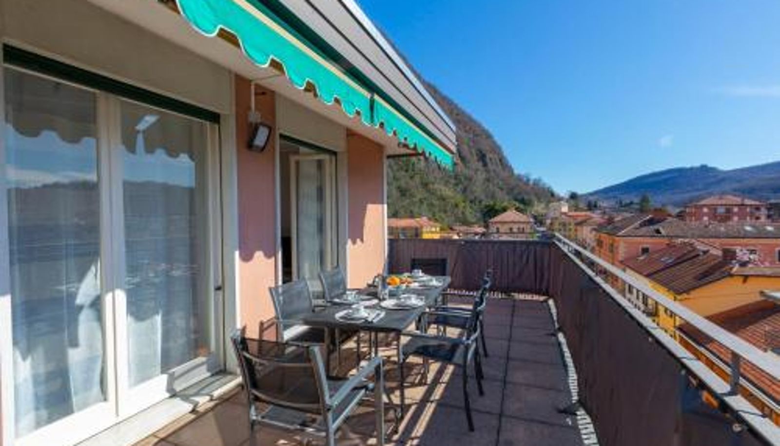 Apartment - Appartamento Il Golfo: Lake View in Laveno-Mombello - Happy Rentals