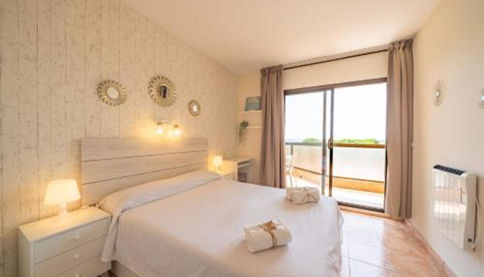 Apartment - HomeHolidaysRentals Barcelona-Costa Barcelona