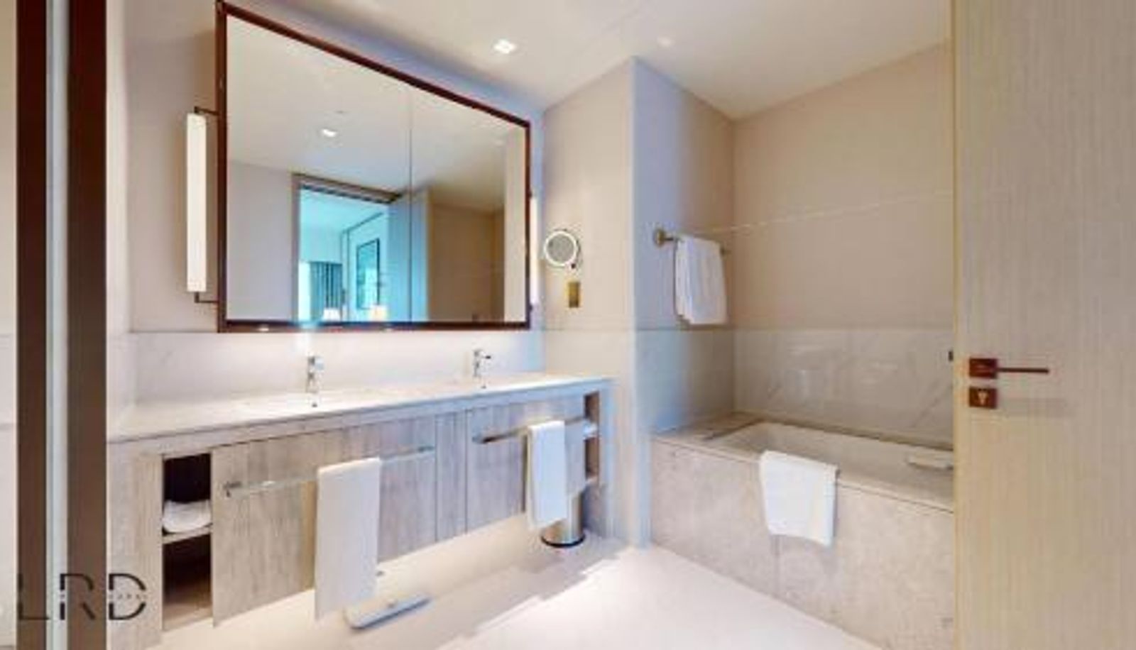 Info - Classy & Cozy 2BR Harbour Point