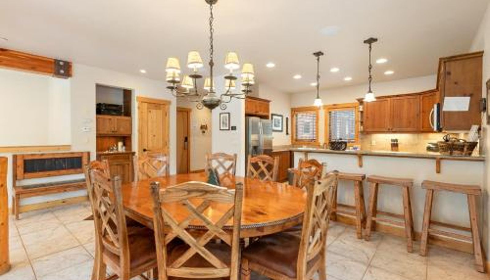 Apartment - 8201 Mill Creek - Private Hot Tub! condo
