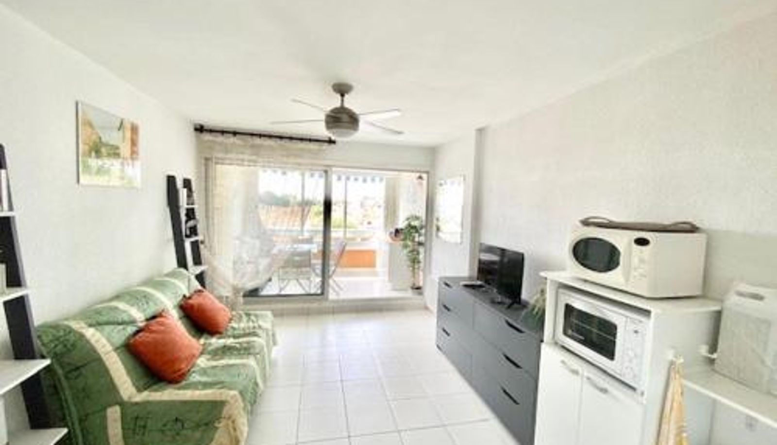 Info - STUDIO CABINE 4 PERSONNES + GARAGE