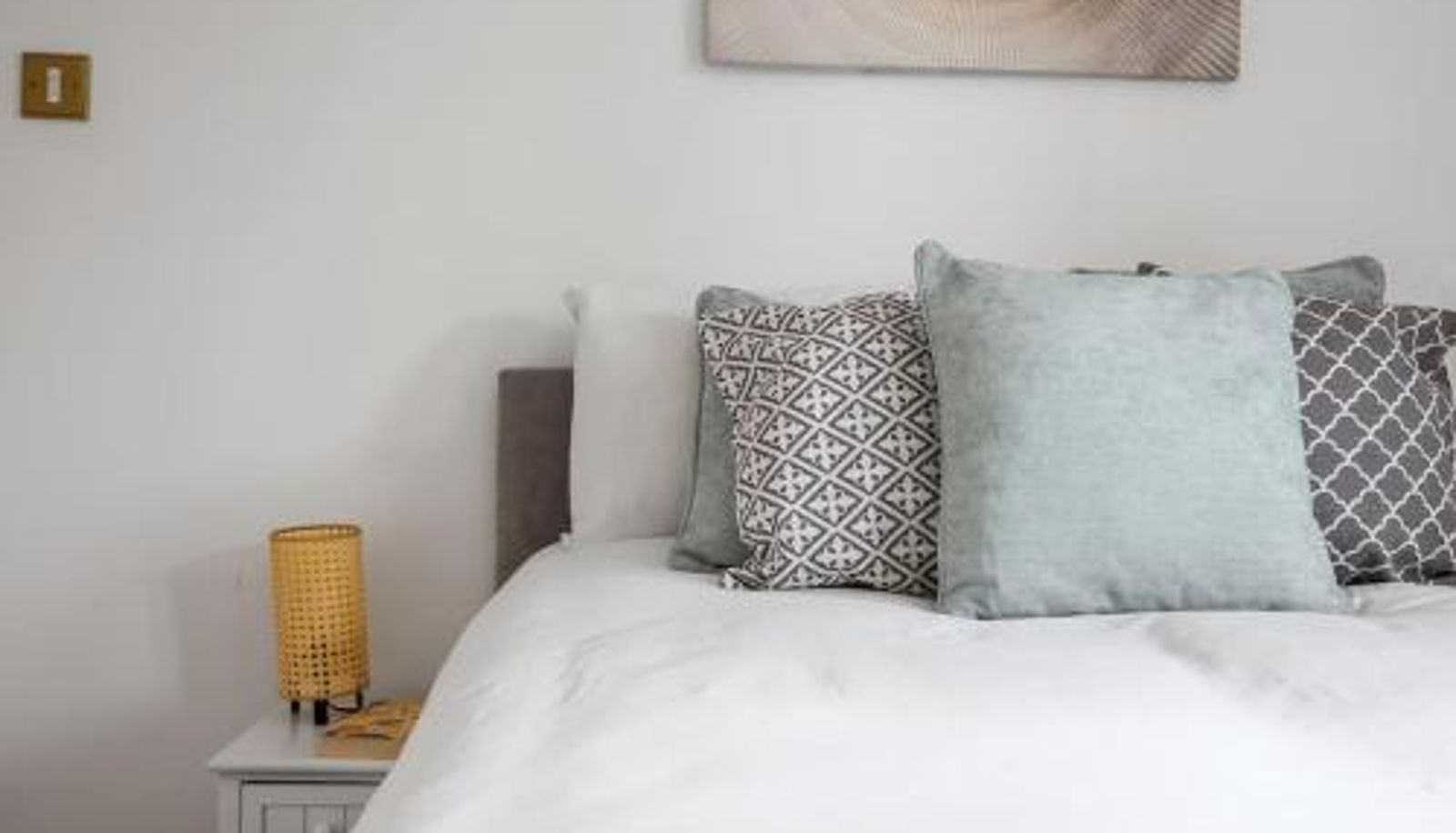 Apartment - 3 Bedroom Apartment Close to City of London and Canary Wharf