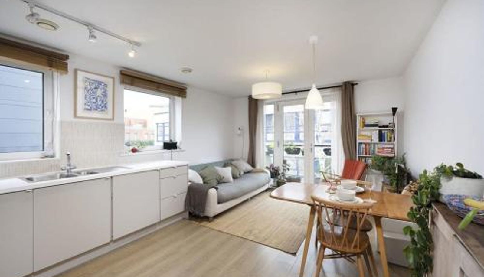 Info - Lovely one bedroom apartment in Elephant Castle