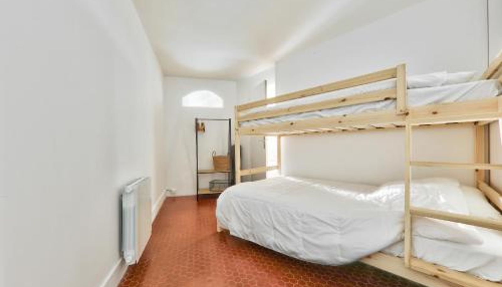 Chambre Standard - 5 adultes 1 enfant  proche plages Vue mer