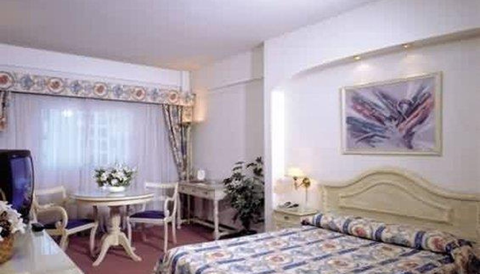 Zimmer - Cambremon Hotel
