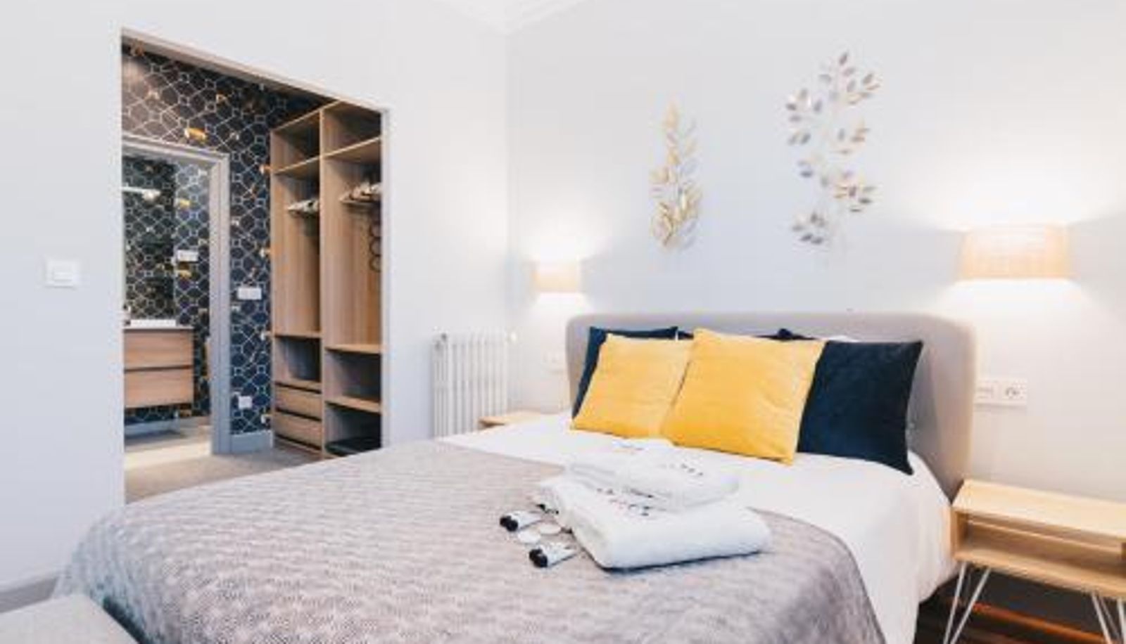 Apartment - Gran Via Apartment by People Rentals