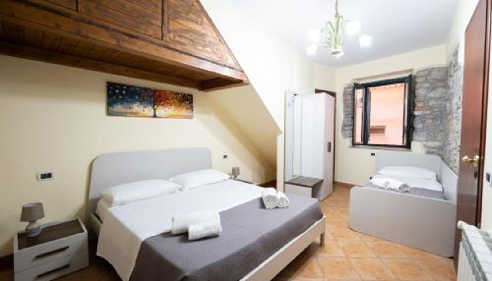 Zimmer - Vico Tauro House