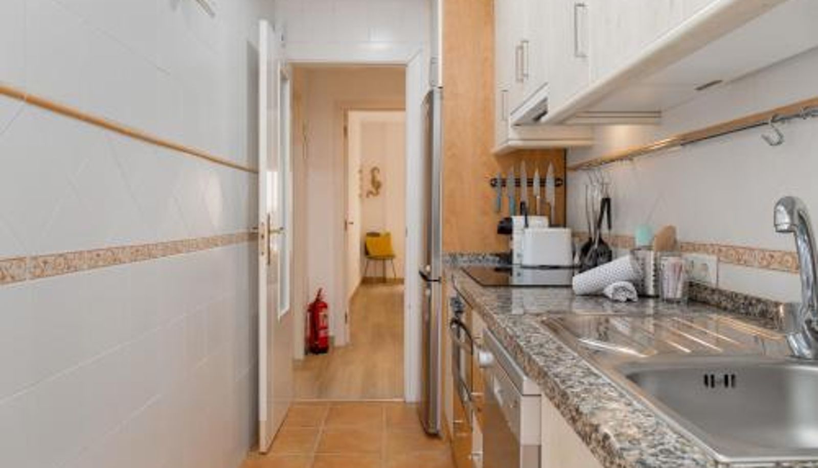 Appartement - C21 Trendy 2 Bdr & Parking downtown