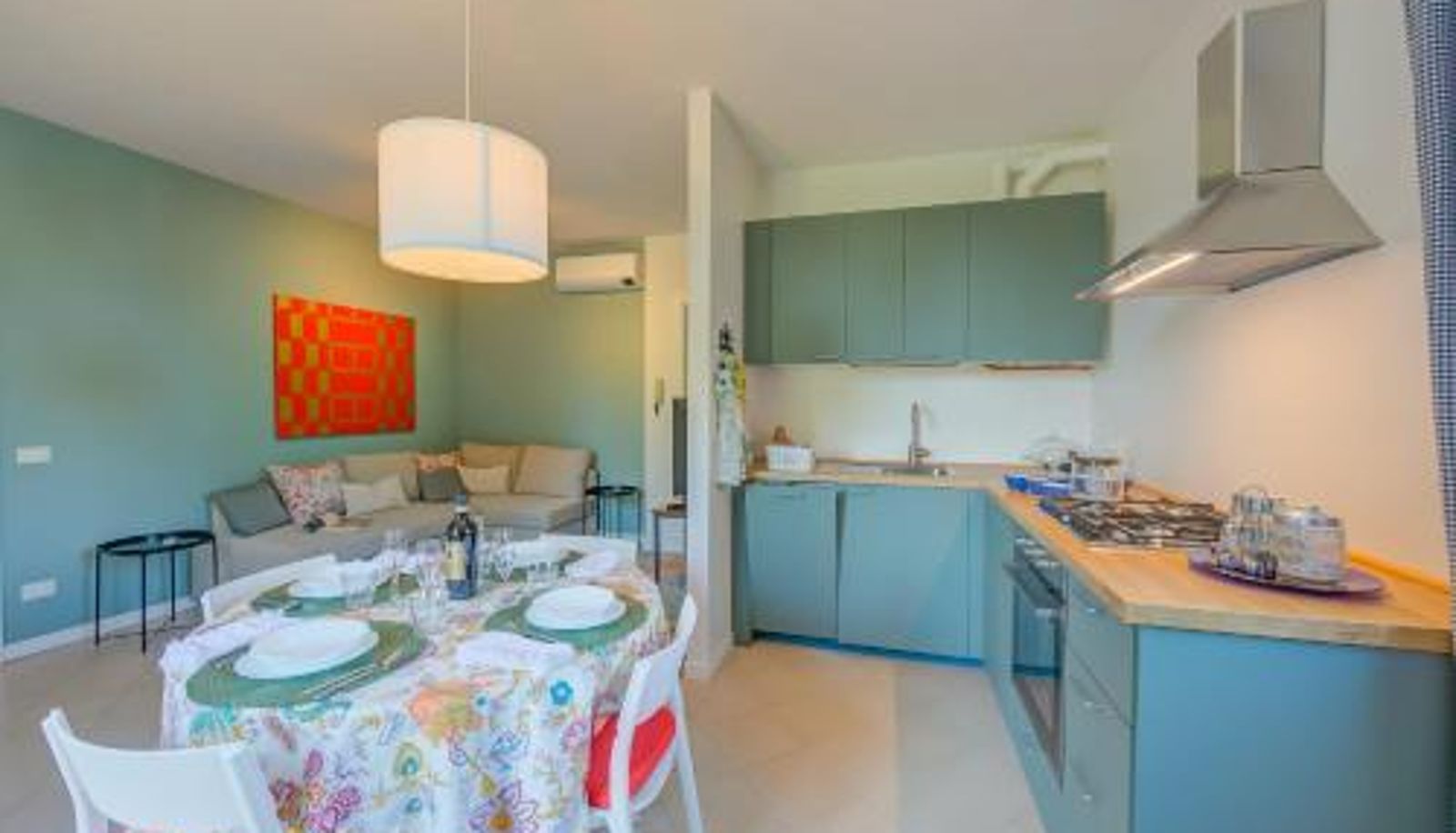 Apartment - Casa Lia 2BR for 4 in Desenzano | Parking & AC - Happy Rentals